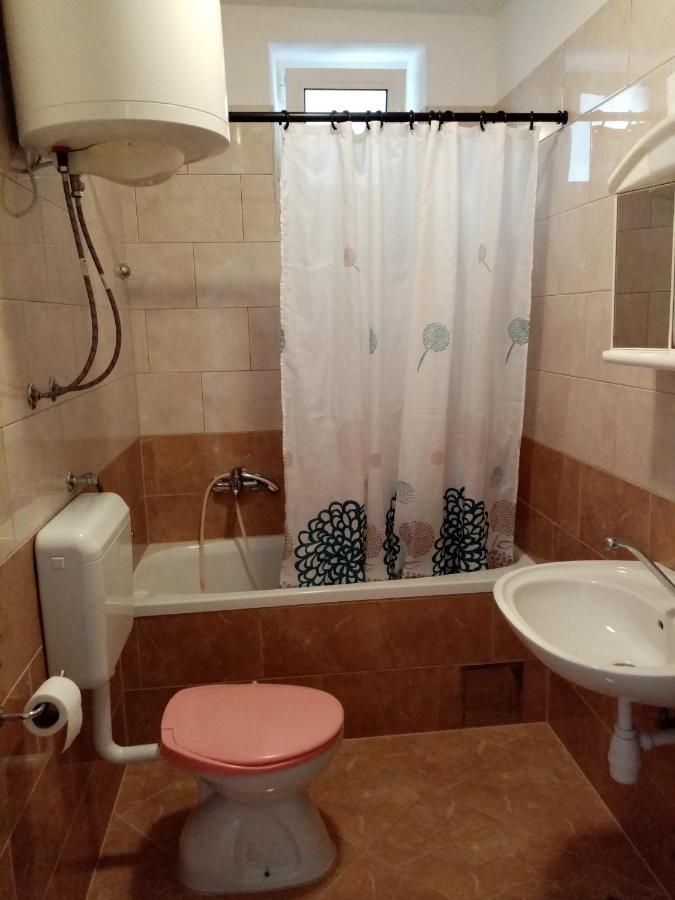 Hotel Udobna Soba Za Dvoje à Hvar Town Extérieur photo